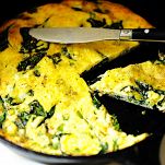 Frittata di spinaci, scalogno e feta