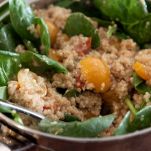 Insalata di quinoa e pomodori arrostiti
