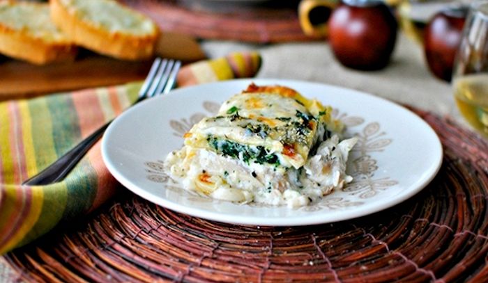 Lasagna con pollo e salsa bianca