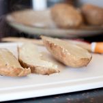 Patate farcite con prosciutto e formaggio