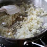 Peperoni imbottiti alla feta e spinaci