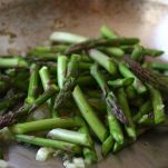 Quiche di asparagi in crosta di spaghetti di zucca