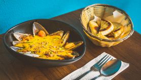 Zuppa di cozze al cocco