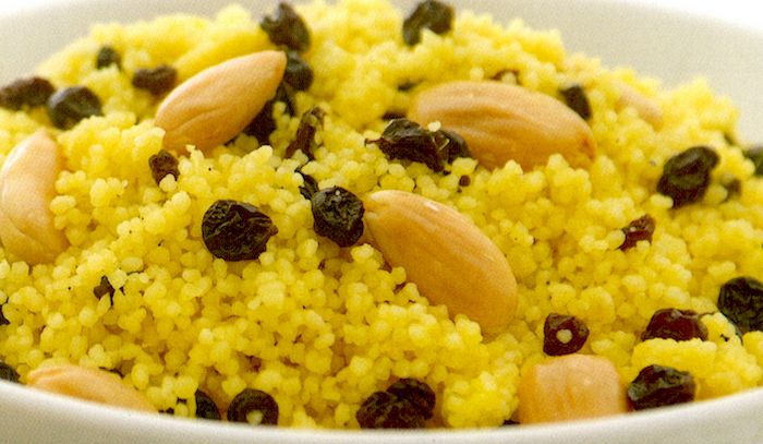 Couscous con mandorle e arance