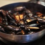 Cozze al vino e pomodoro