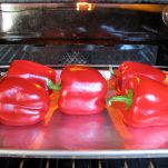 Insalata di melanzane e peperoni al pesto