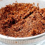 Insalata di quinoa rossa e fagioli neri