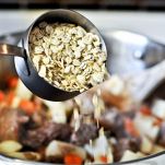 Minestra di orzo e carne