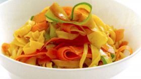 Ricetta noodles verdure e zenzero