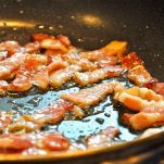 Orzo con fave e pancetta