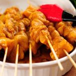 Satay di pollo con salsa di arachidi