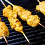 Satay di pollo con salsa di arachidi