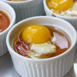 Uova al forno in salsa piccante