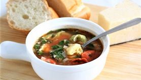 Zuppa di tortellini