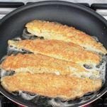 Filetti di pesce al limone e scalogno