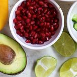 Insalata di quinoa, mango e avocado