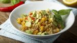 Insalata di quinoa, mango e avocado