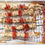 Kebab di pollo e verdure alla griglia