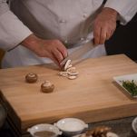 Peperoni ripieni di arista e funghi