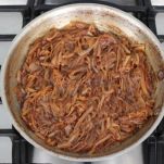 Polpette con cipolle e formaggio