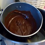 Sfere di cioccolato con crema alla liquirizia