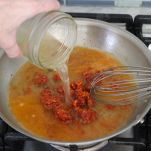 Zuppa di gamberi con feta