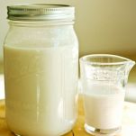 Latte di mandorle: prepariamolo in casa