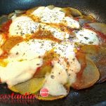 Pizza margherita di patate