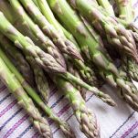Conchiglie con asparagi, caprino e yogurt