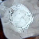 Frappè di pesca al miele e datteri