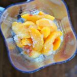 Frappè di pesca al miele e datteri