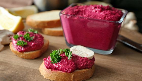 Hummus di barbabietola