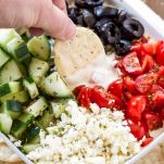 Insalata con salsa alla feta