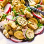 Insalata di carciofi, zucchini e cavolfiori arrostiti