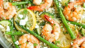 Insalata di gamberi e zucchine con asparagi