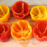 Peperoni farciti al tonno e quinoa