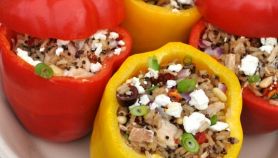 Peperoni farciti con tonno e quinoa