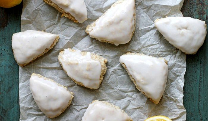 Scones al cocco e limone