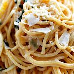 Spaghetti al limone e basilico