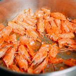 Spaghetti alla chitarra gamberi e pomodoro