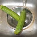 Zucchine ripiene di seitan