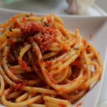 Bucatini alla pizzaiola