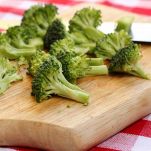 Fusilli all&#8217;insalata con verdure e salsiccia