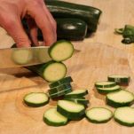 Fusilli integrali piselli e zucchine