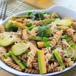 Fusilli integrali piselli e zucchine