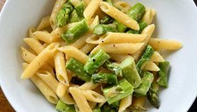 Penne con asparagi