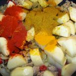 Pollo patate e piselli