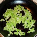 La fotoricetta della caponata con il pesce