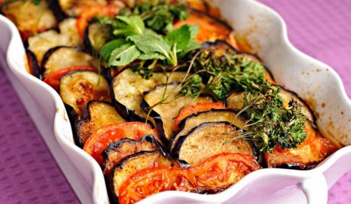 Melanzane vegan in casseruola