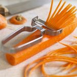 Noodles con piselli e carote